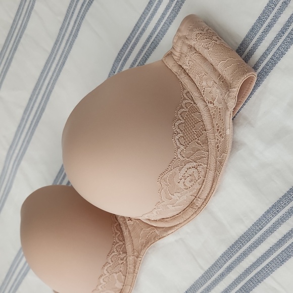 torrid Other - 🆕️ 40C Torrid Curve Push Up Strapless Bra